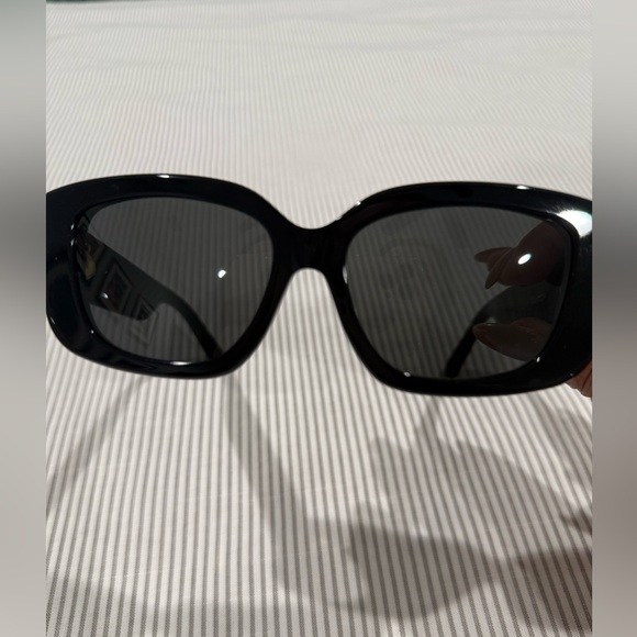 Louis Vuitton Black Sunglasses - Picture 3 of 8